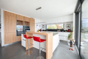 Luxueux appartement avec piscine privée à Savièse, Valais